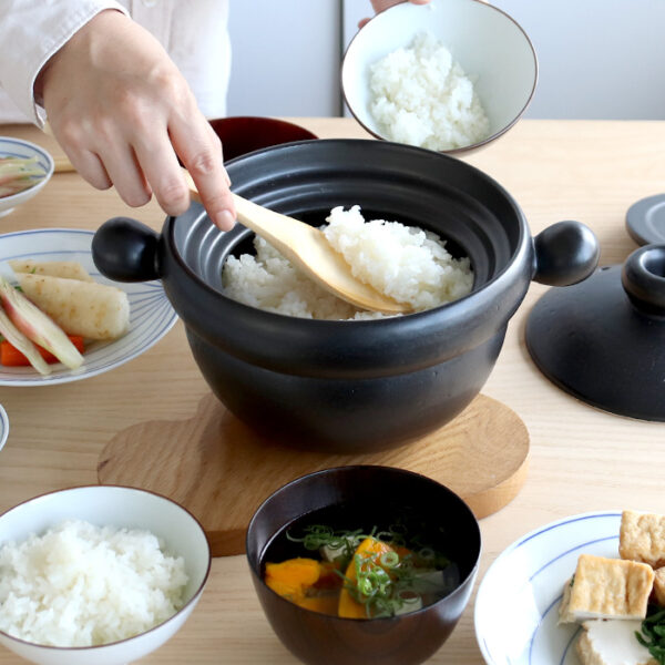 新米を美味しく楽しむための日本の道具（弥生陶園、長谷園 かまどさんなど）